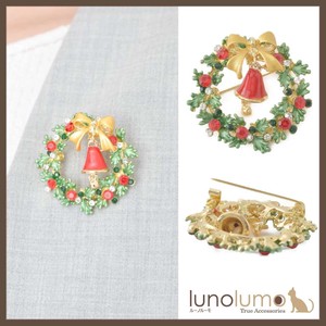 Christmas Wreath with Bell Brooch