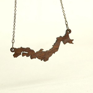 日本列島デザインネックレス　Japan wood  -walnut-