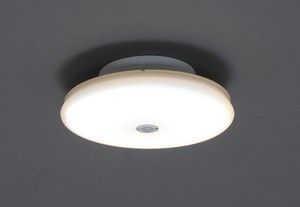 【アイリスオーヤマ　照明　家庭照明】　LED小型シーリングライト　薄形　1200lm　電球色　人感センサー付