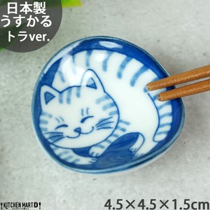 ねこちぐら トラ 4.5cm 箸置き 丸 丸型 箸置 子供 美濃焼 国産 日本製 陶器 猫 ネコ ねこ 猫柄 ネコ柄 食器