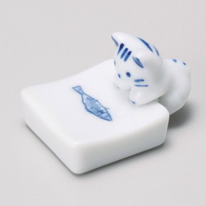 箸置き猫付正角 陶器 日本製 美濃焼 インテリア 置物