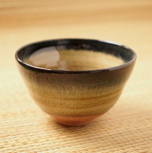 御深井　碗形抹茶碗　美濃焼（日本製）