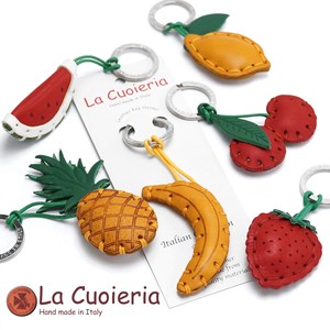 【イタリア製】 【牛革】ラ クオイエリア La Cuoieria レザーキーホルダー　フルーツ　果物　イチゴ