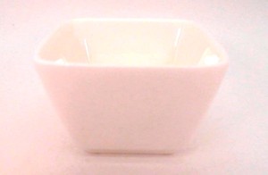ホワイト　正角鉢WH163