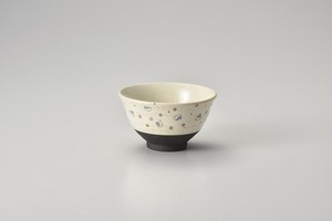 いぶしウサギ（青）茶碗【日本製　陶器】