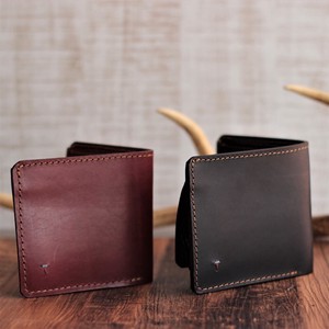 ボックス式小銭入のオイルレザー二つ折り財布　刺繍のワンポイント　日本製 革製品 全4色