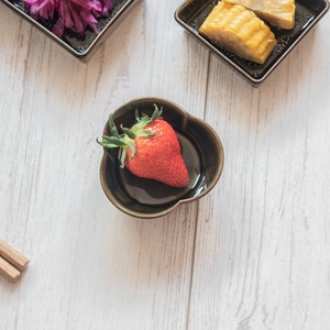 asumi(彩澄) 8cm花型小鉢(小) オリーブ[日本製/美濃焼/和食器/リサイクル食器]