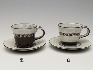 毎日使う器　粉引印花　コーヒー碗皿
