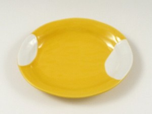 黄釉白抜　楕円皿
