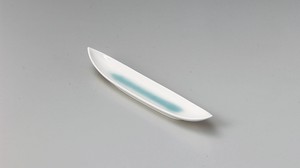 青白磁舟型9.0寸前菜皿  【日本製    磁器】