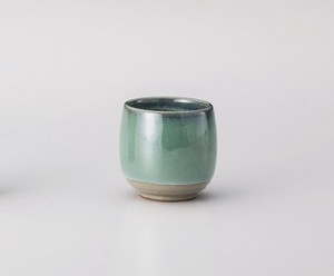 グリーンタル型湯呑  【日本製    陶器】