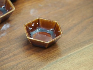 HoneyCombo　一品　飴釉　【陶器・食器・瀬戸焼・日本製】