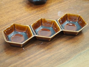 HoneyCombo　三連　飴釉　【陶器・食器・瀬戸焼・日本製】