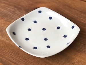 正角5.5皿　藍染点紋　14cm【日本製　取り皿　盛付皿　角皿　中皿　和食器　陶器　織部】ヤマ吾陶器