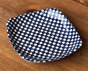 正角5.5皿　藍染市松　14cm【日本製　取り皿　盛付皿　角皿　中皿　和食器　陶器　織部】ヤマ吾陶器