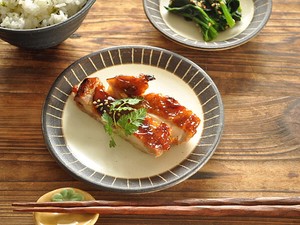 白マット黒ベルト線14.3cm皿【中皿 日本製 美濃焼 和食器】
