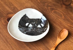 ねこまるけ　ミツメル猫ちゃん　4.0皿　13cm【日本製　ケーキ皿　和食器　陶器　織部】ヤマ吾陶器