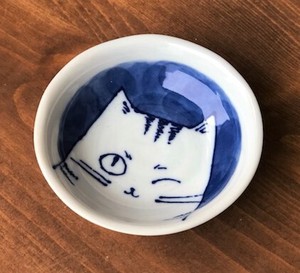 ねこまるけ　ウィンク猫ちゃん　3.0深皿　10cm【日本製　小皿　醤油皿　和食器　陶器　織部】ヤマ吾陶器