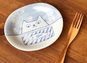 ねこまるけ　タベタイナ猫ちゃん　楕円取皿　16cm【日本製　楕円皿　和食器　陶器　織部】ヤマ吾陶器