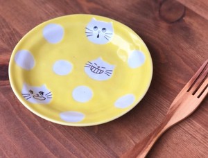 ねこまるけ　シロマル猫ちゃん　5.0皿　16cm【日本製　パン皿　ケーキ皿　和食器　陶器　織部】ヤマ吾陶器