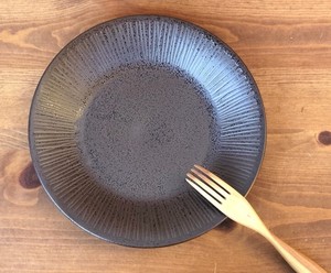 ワイア　反型7.0皿　黒　23cm【日本製　パスタ皿　カレー皿　大皿　和食器　陶器　織部】ヤマ吾陶器