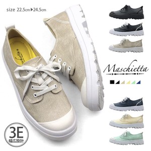 Low-top Sneakers Accented M