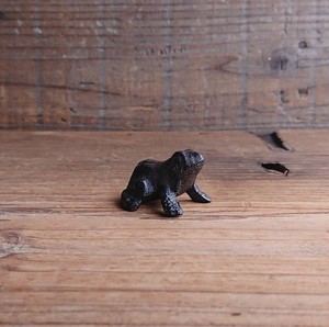 小さなカードホルダー　蛙