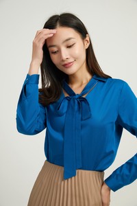 Button-Up Shirt/Blouse Bow Tie