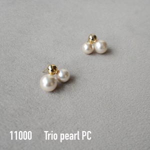 【即納商品】11000  Trio pearl PC　トリオパールピアス