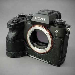 LIM'S SONY α1 専用 イタリアンレザー カメラケース Black SY-A1DBK ソニー 本革 牛革 カメラ用品