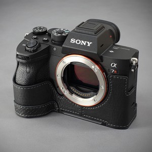 LIM'S SONY α7R4 専用 イタリアンレザー カメラケース Black SY-A7R4DBK ソニー 本革 牛革 カメラ用品