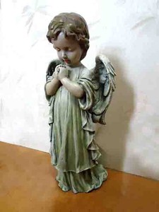高さ約30cm お祈りのする天使 アンティーク仕上げ 屋内外彫像 彫刻オブジェ（輸入品）