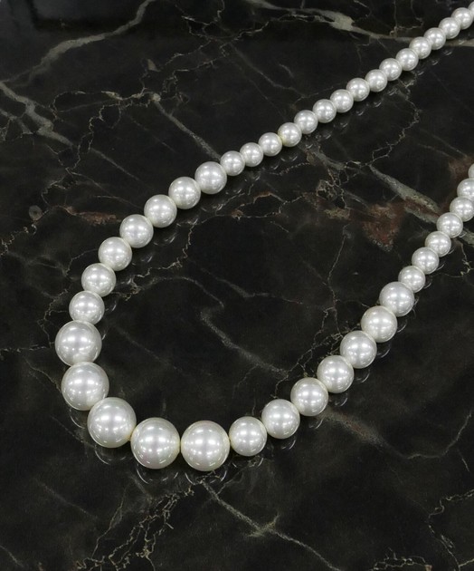 Vintage Faux Pearl Necklace With Gold Tone Clasp Marked Japan - Etsy | Faux  pearl, Pearls, Faux pearl necklace