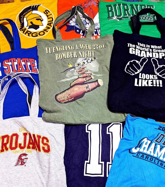 ユーズドTシャツで作った裏生地しっかりめのトートバッグ【USED Tシャツリメイクバッグ  PART4】の商品ページ｜卸・仕入れサイト【スーパーデリバリー】