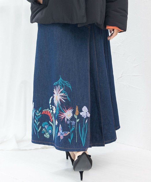 月下美人と蝶花刺繍プリーツ切替デニムスカートの商品ページ｜卸・仕入れサイト【スーパーデリバリー】