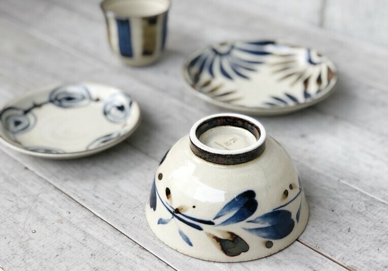 楽天市場】やちむん 茶碗 マカイ 3.8寸 双唐草 中城窯 お茶碗