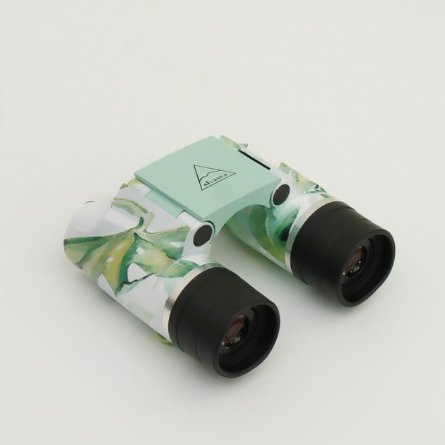 Binoculars top retail stores