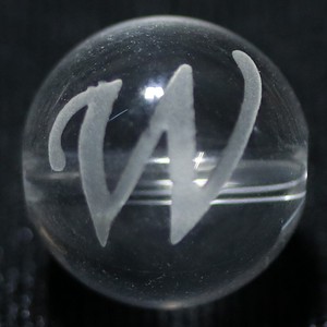 【彫刻ビーズ】水晶 12mm (素彫り) アルファベット「W」