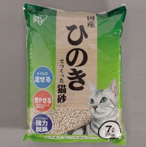 【アイリスオーヤマ　ペット用品・ペットフード　猫砂】　ひのきでつくった猫砂