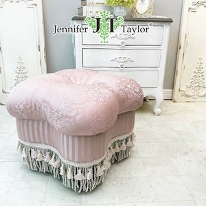Stool Clover