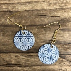 Hasami ware Pierced Earringss Hemp Leaves Made in Japan