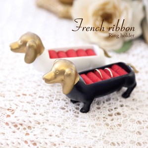 French Ribbon Ring Holder Dog