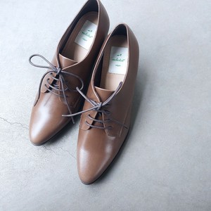 Pre-order Pumps