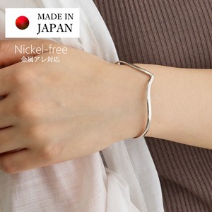 金手链 手镯 宝石 条纹/线条 手链 日本制造