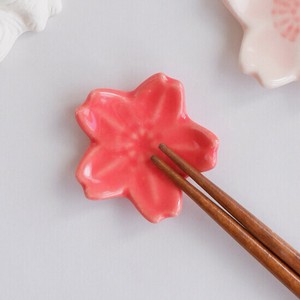 サクラ（小）朱色　箸置き　日本製
