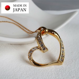 Silver Top Silver Chain Necklace Asymmetrical Ladies fashion Pendant Jewelry Made in Japan