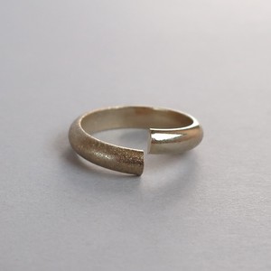 日本製 ジュエリー 指輪 フリーサイズ ニッケルフリー マット リング  rg-n28 レディース