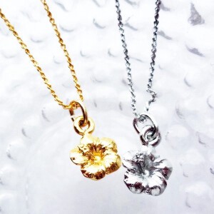 Gold Chain Necklace Flower Pendant Jewelry Made in Japan