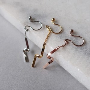 金耳夹 宝石 条纹/线条 日本制造