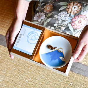 [Gift] Blue Mt. Fuji Incense Plate & Incense Set